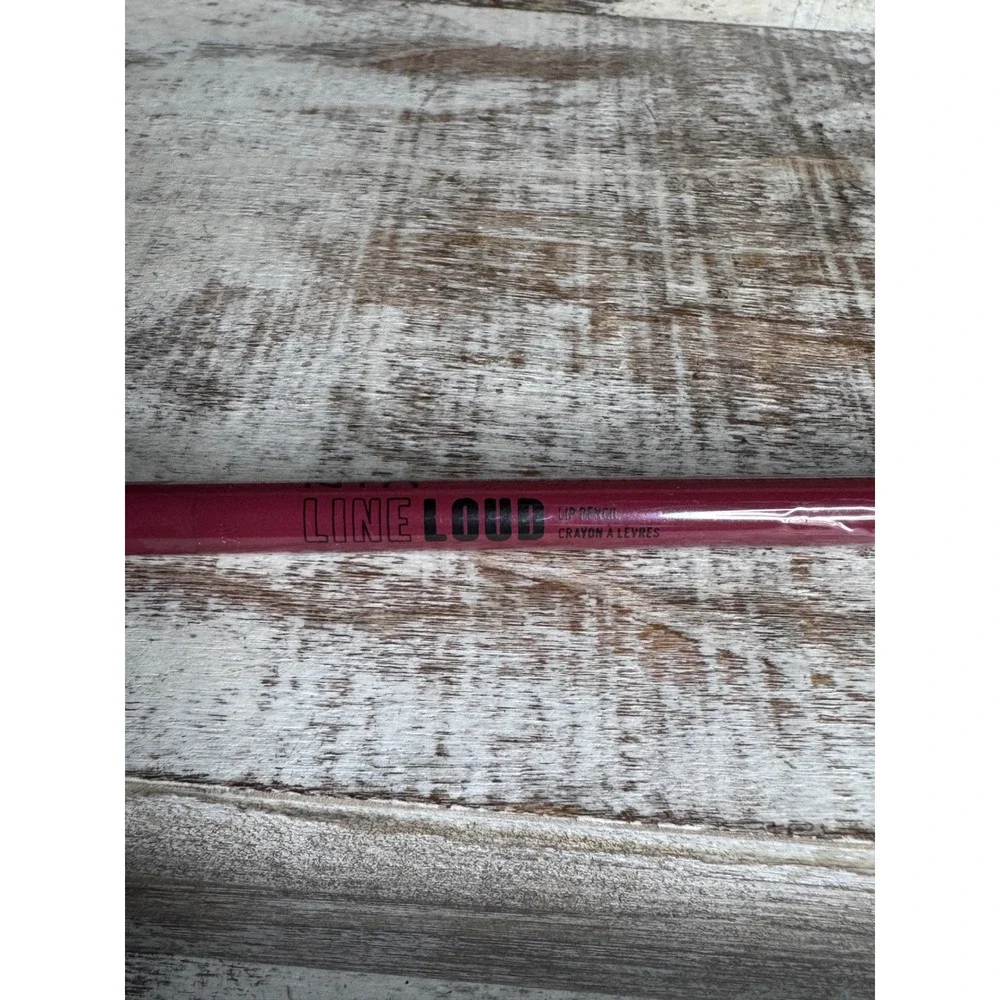 NYX Line Loud Vegan Longwear Matte Lip Liner Pencil Goal Getter